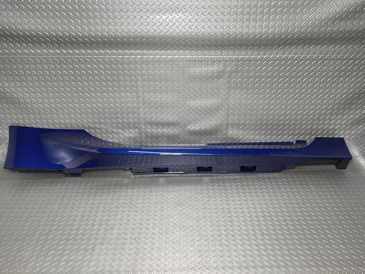 【新車外し】ZN8トヨタGR86/ZD8スバルBRZ 純正 サイドステップ右 青メタ/WCH/サファイアブルー 品番C190100410/96051CC000 (23070047)拍卖