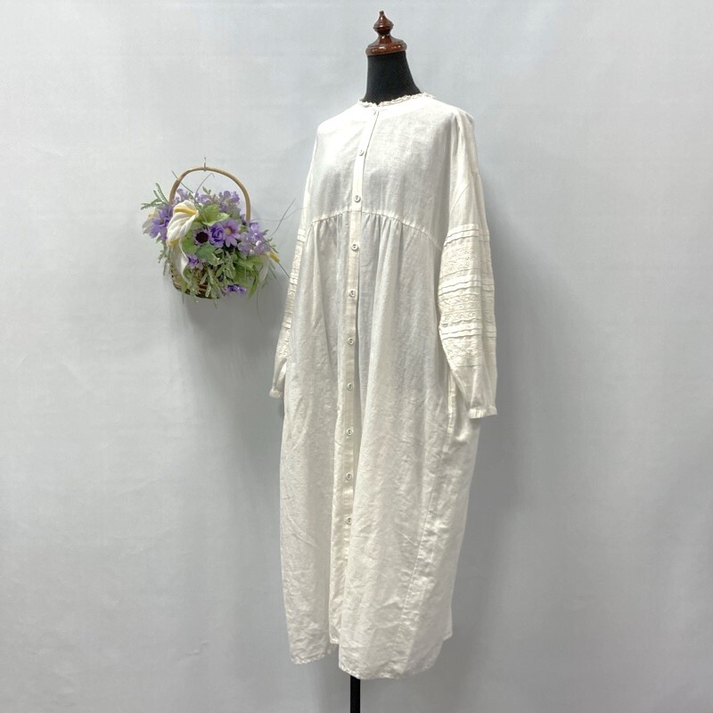 ●Nuevo Blanca/ヌエヴォブランカ/レース×リネンノーカラーシャツワンピース/サイドポケット/ロングシャツワンピース/ふんわりシルエット拍卖