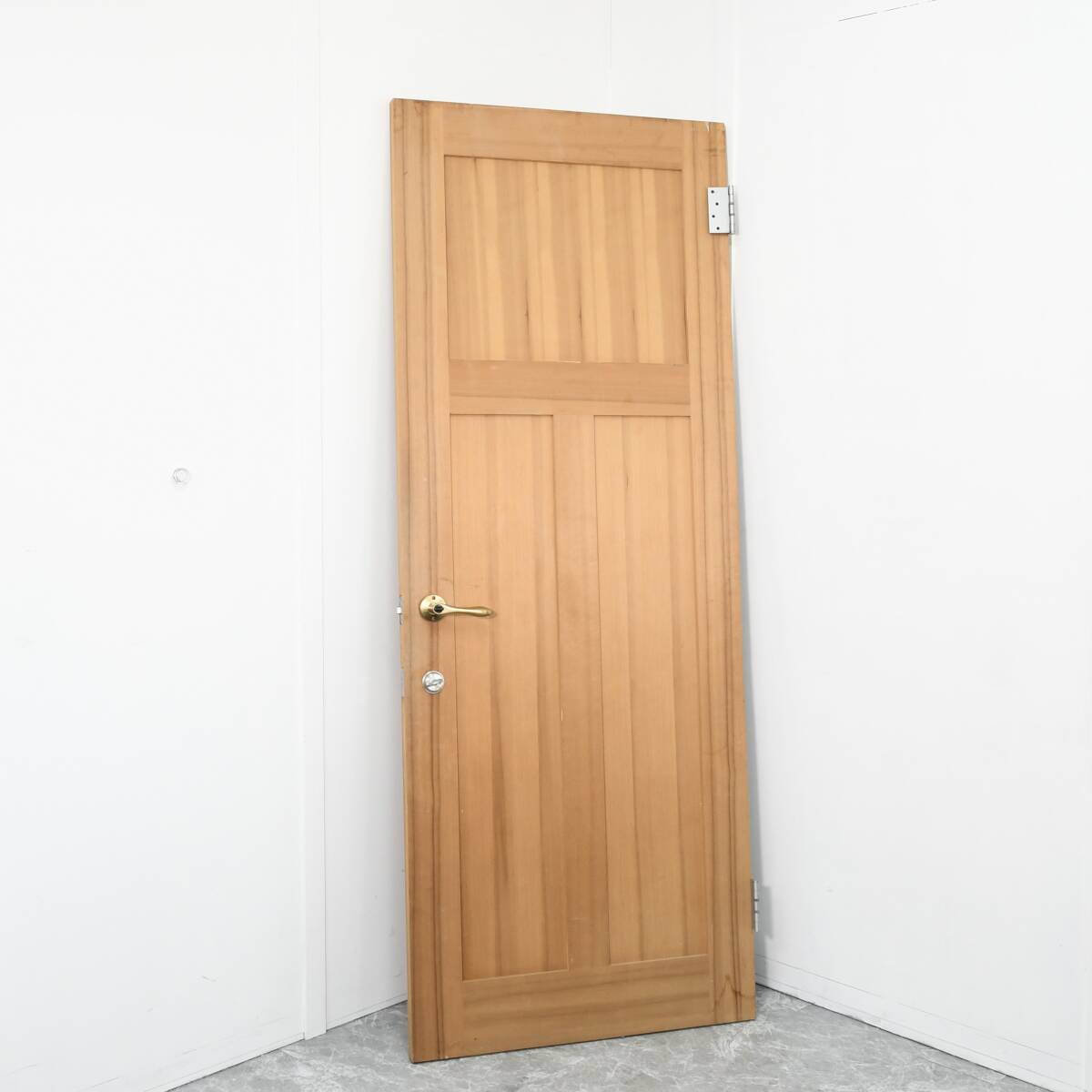 【鍵付き/レバー取手】木製 ウッド ドア 框組戸(かまちぐみど) 開き戸 扉 門扉 家屋 トイレ 古民家再生 建材 古建具 内装ドア DIY 拍卖