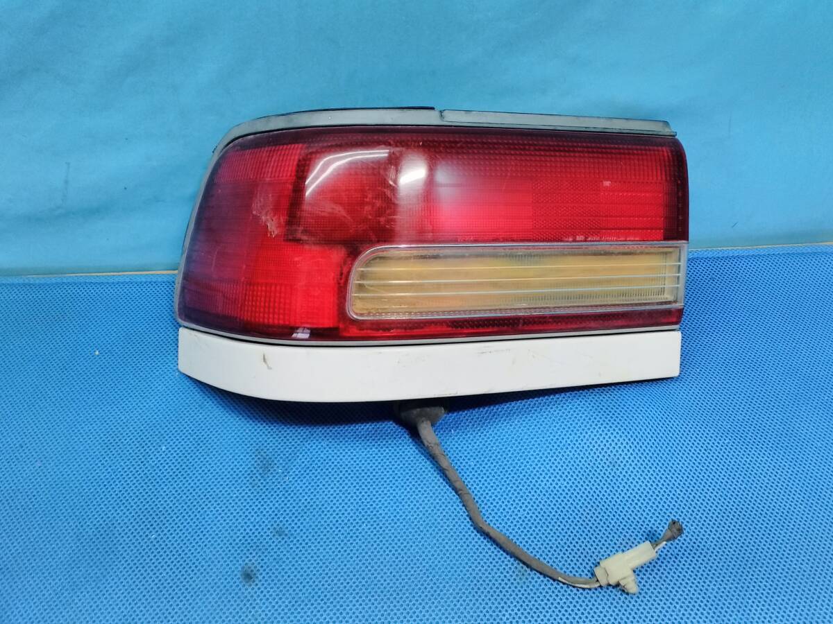売り切り!! 当時もの TOYOTA トヨタ コロナ S170 左テ-ルランプ KOITO33-11051拍卖