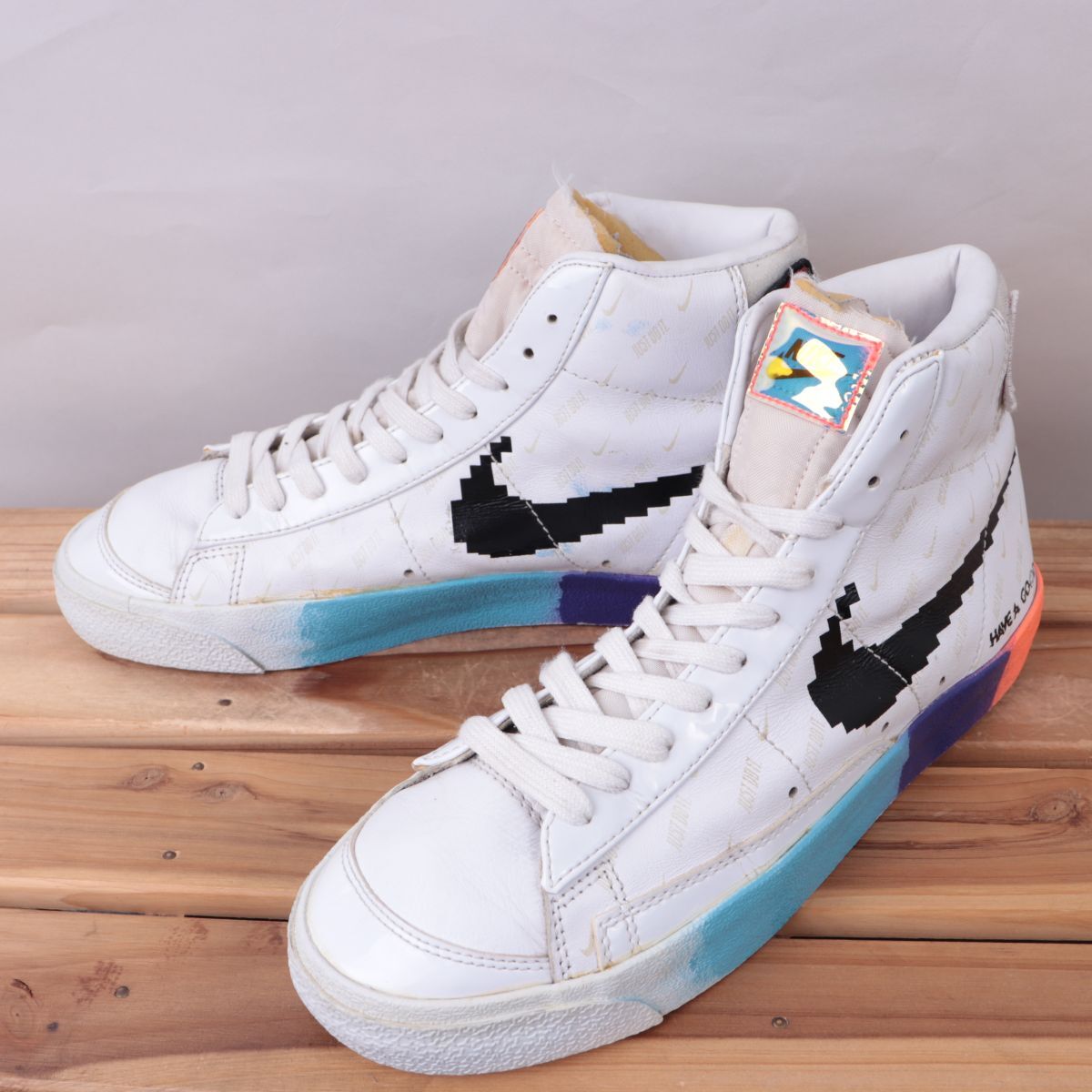 z584 ナイキ ブレーザー ミッド 77 ヴィンテージ US8 26.0cm/白 ホワイト 黒 NIKE BLAZER MID 77 VNTG ブレザー メンズ スニーカー 中古拍卖