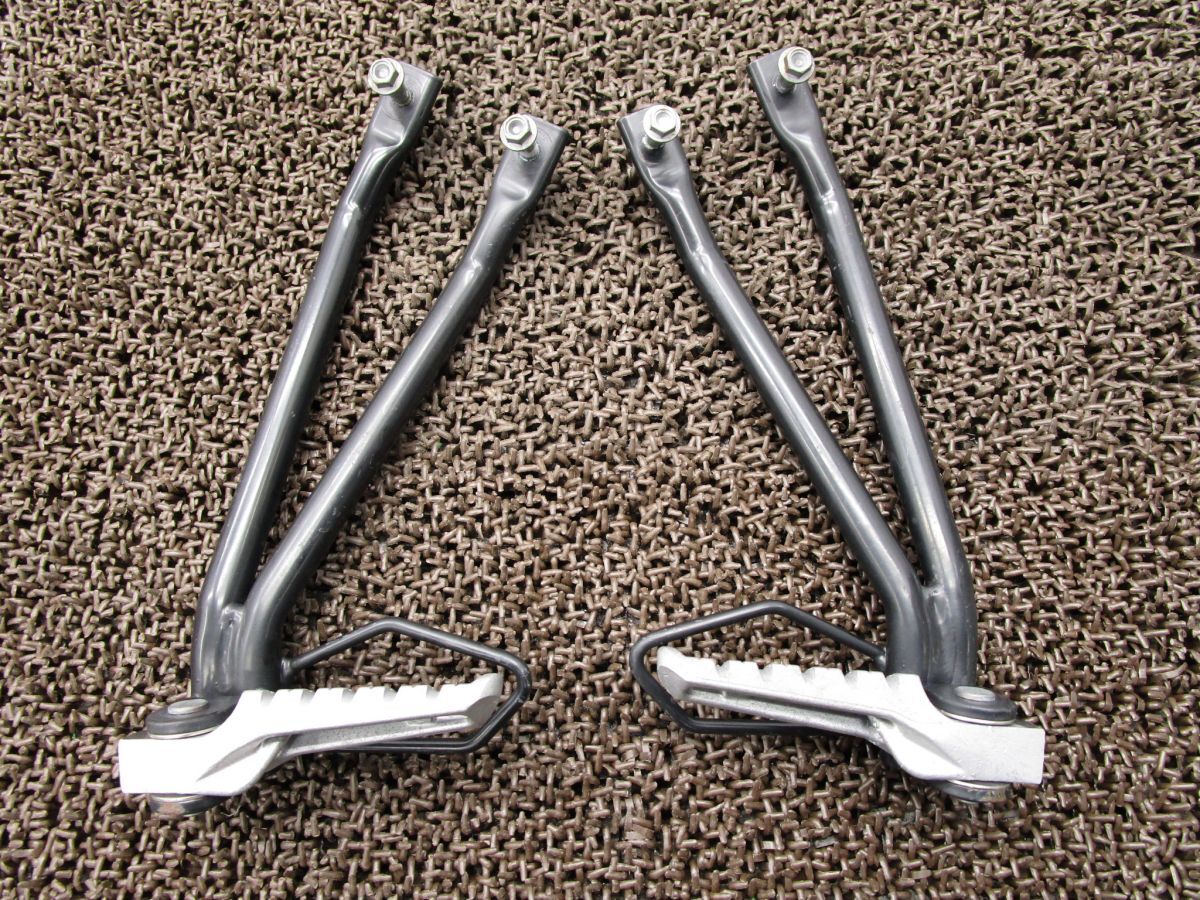 アプリリア RS4 125 タンデムステップ ステー 左右 △A2726!TW アプリリア 【 M543M 】 aprilia 動画有 FI インジェクション拍卖