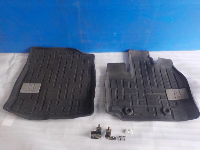 【 HONDA N-VAN JJ2 】 ホンダ純正オプション ラバーフロアマット ※フロントのみ2枚セット ※ HBD-JJ2 より取り外し拍卖