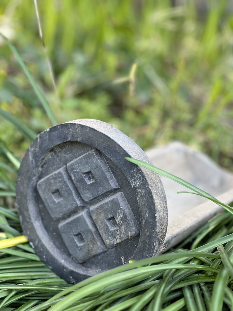 武田家の紋 古瓦 アンティーク インテリア ガーデニング拍卖