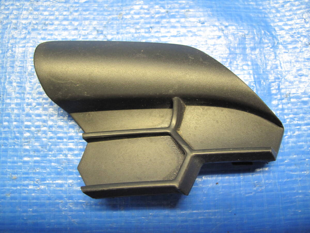 G レクサス 純正 AZG10 AZG15 AYZ10 AYZ15 NX300 純正 フロントバンパー ホールカバー フックカバー 左 52128-78010拍卖