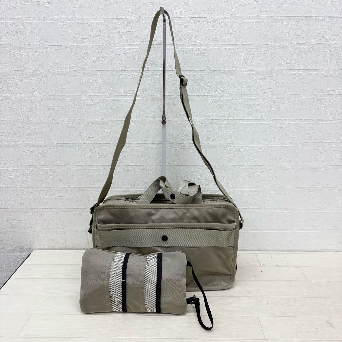 1793〓 Samsonite サムソナイト ショルダーバッグ ハンドバッグ メンズ ベージュ 鞄 肩掛け鞄 斜め掛け 手提げ鞄 ポーチ付き拍卖