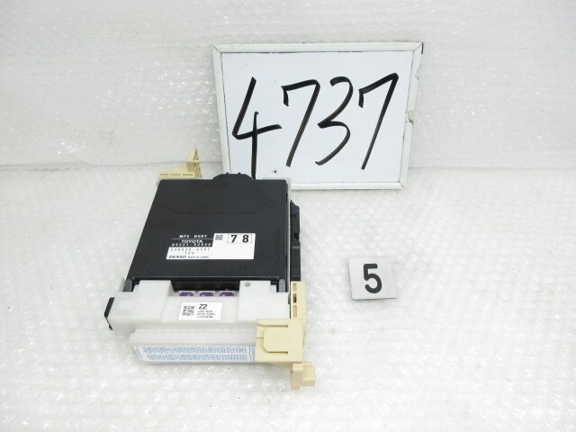 28年 シエンタ DBA-NSP170G (5) ヒューズボックス 室内左側 238000-4741 89221-52520 202028 4737拍卖