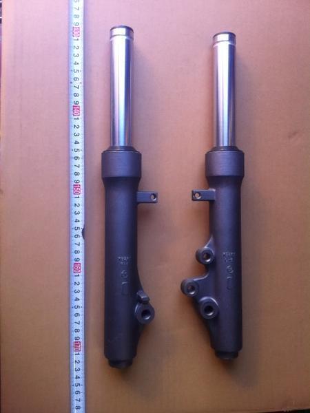 新品V125/G用(CF46A/4EA)フロントフォーク左右セット拍卖