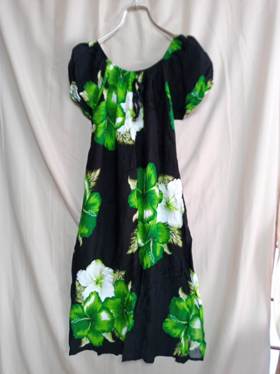 12843 ★★ BLUE DOVE オフショルダーハワイアンハイビスカス柄ワンピース拍卖