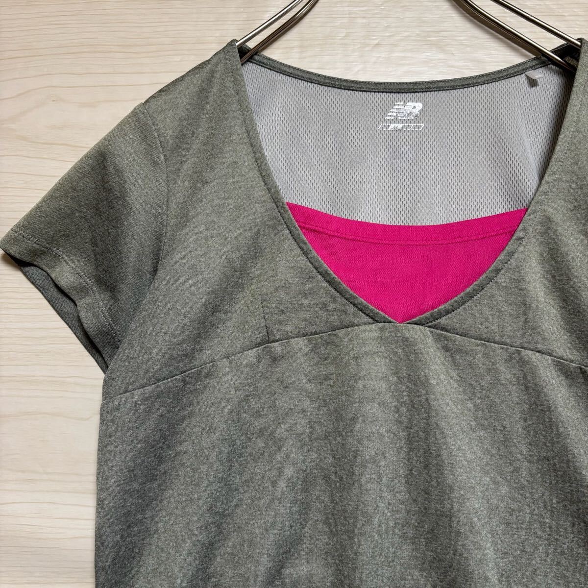 NEWBALANCE ニューバランス 半袖Tシャツ 半袖カットソー ワンポイント サイズM グレー ポリエステル レディース トップス (21)拍卖