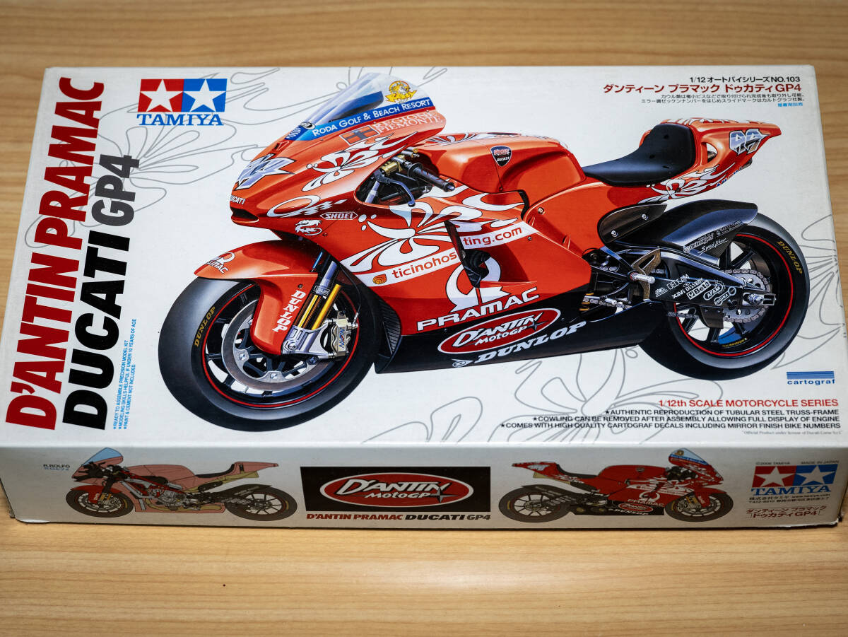 タミヤ 1/12 オートバイシリーズ No.103 ダンティーンプラマック ドゥカティGP4 未組み立て品 ※オプションパーツ付き拍卖