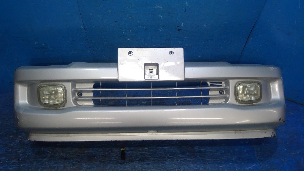(I)スバル サンバーTV2 Fバンパー フォグランプ スイッチ付き TV1 TV2 TT1 TT2 TW1 TW2 バンパー傷、ワレ、塗装ワレ多数※個人宅配送不可拍卖