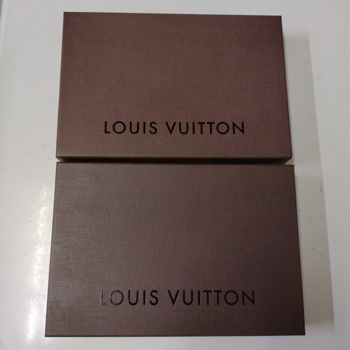 LOUISVUITTON 化粧箱2個セット 旧デザイン ルイヴィトン ショッパー拍卖
