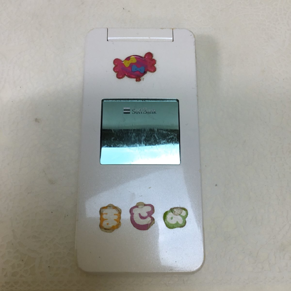 【中古品/CH】softbank ソフトバンク 832SH ホワイト 携帯 ガラケー 簡易動作確認 RS0712/0000拍卖