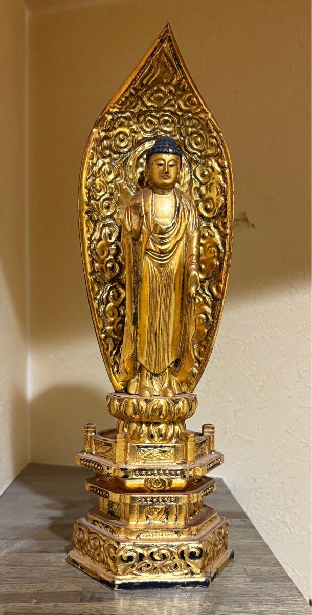 仏像 木彫 阿弥陀如来像 仏具 仏教美術 アンティーク コレクション 木彫 台座 仏像 仏教美術 木彫 お釈迦様 釈迦如来坐像 仏具 仏壇 置物拍卖