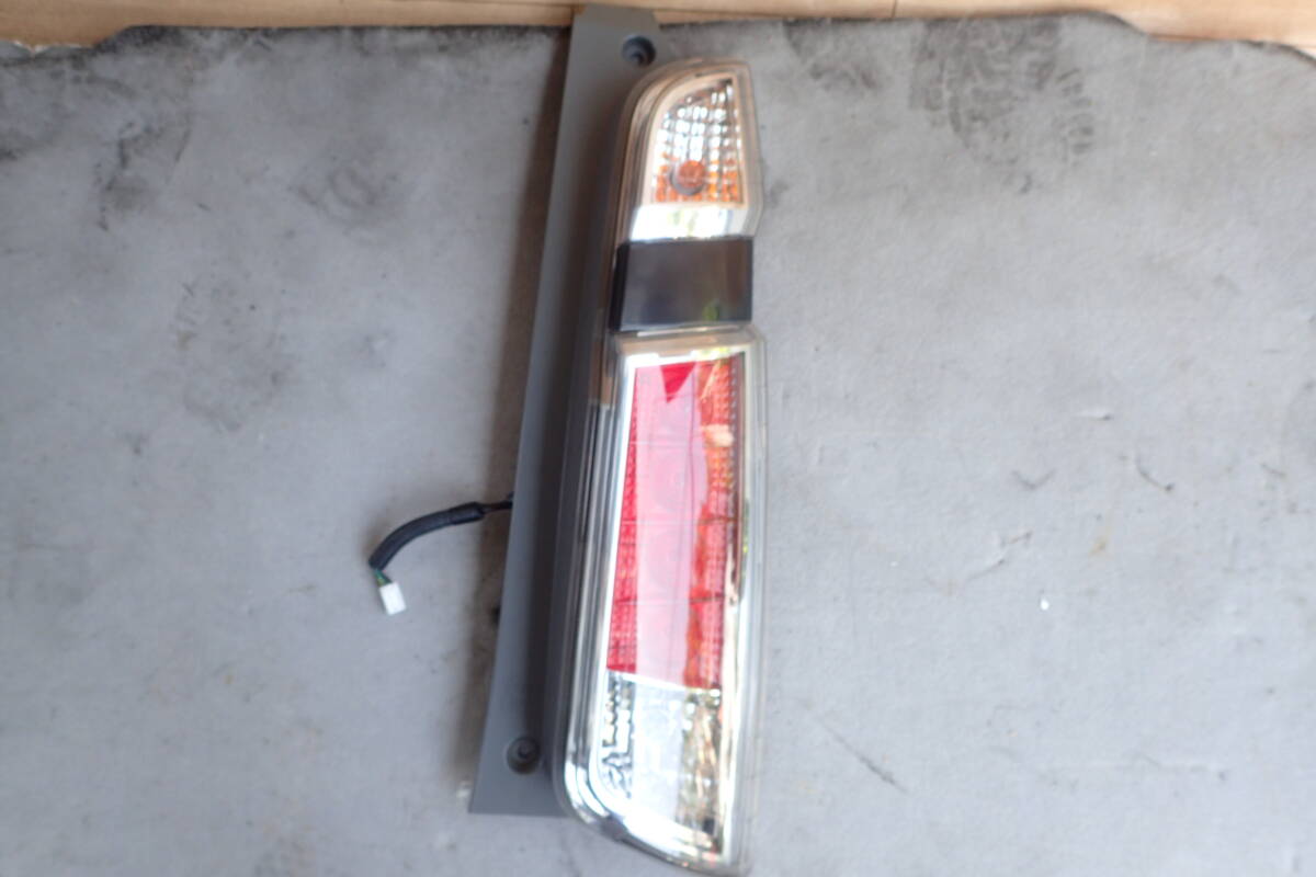 N-WGN テールライト右 JH1 2017年 NH731PX RTK570341HN拍卖