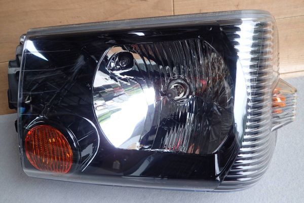 クリッパー ヘッドライト左 U71V 2011年 W37 3G83 165000Km RTK551535NS拍卖