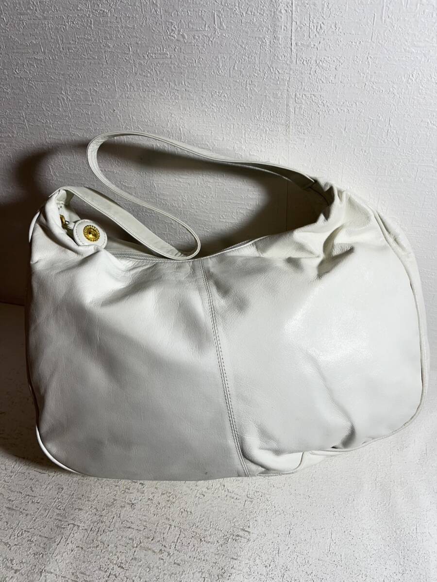 CALME JOIE カルムジョイ ショルダーバック 白 拍卖