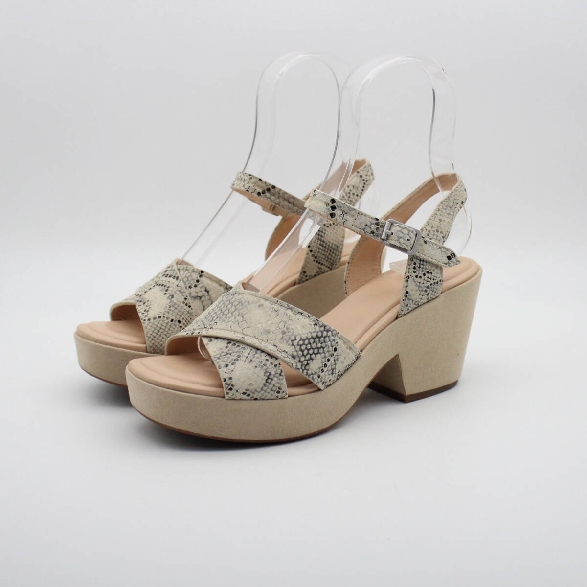 14■クラークス 本革ストラップサンダル(US8半)超美品拍卖