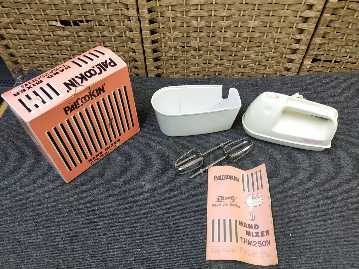E15-20250715-51 【昭和レトロ】PALCOOKIN ハンドミキサー THM250N ピンク 元箱・収納ケース・説明書付き 動作品 4975302825032拍卖