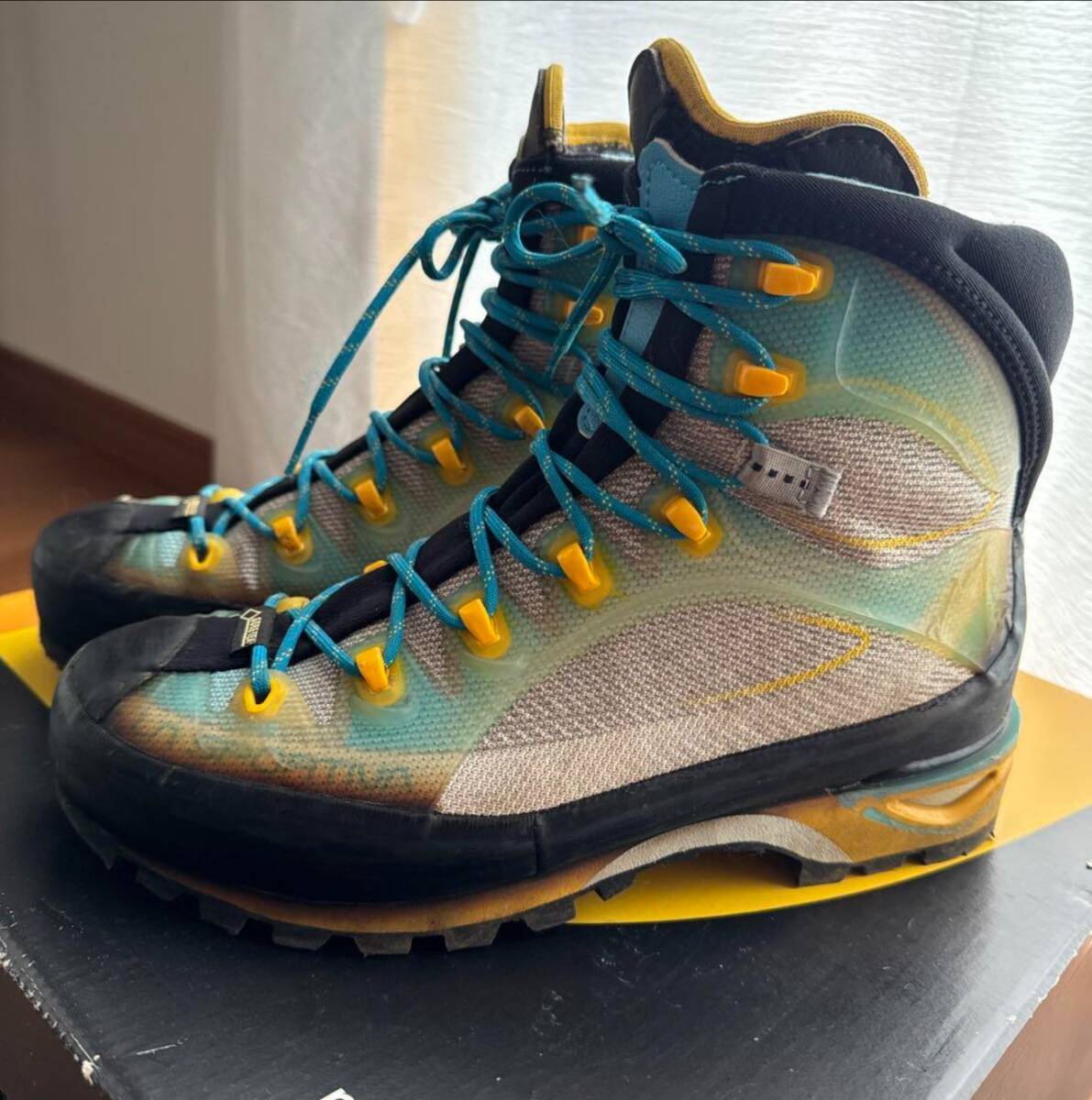 スポルティバ トランゴ キューブ GTX ウーマン 38 LASPORTIVA TRANGO CUBE GTX WOMAN拍卖