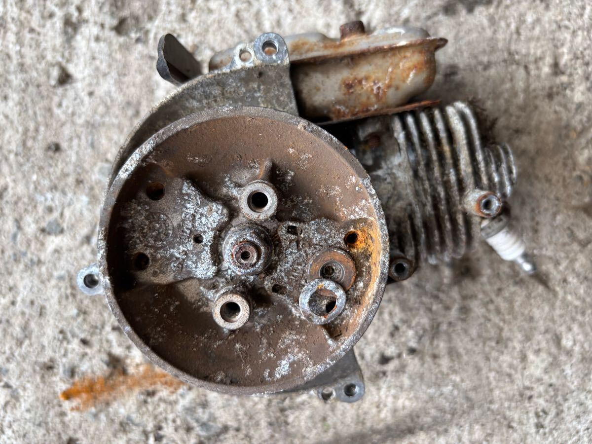 草刈機刈払機 部品パーツ エンジン 部品取り用 エンジン始動未確認 圧縮あり ジャンク取扱 シングウ S2105 拍卖