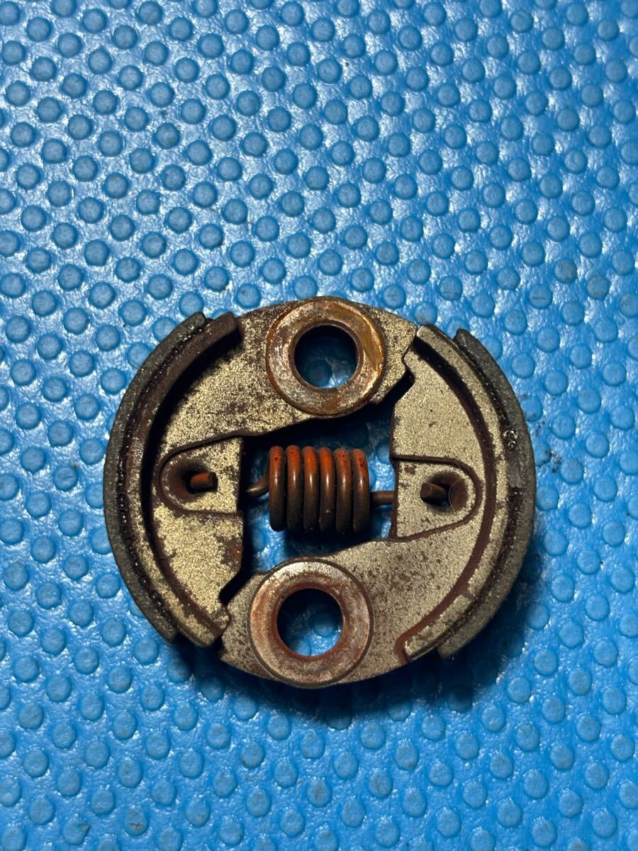 草刈機刈払機部品遠心クラッチ ゼノアG2K/BC260F/BK2600F/2400/BC2611/2610/260F/BC2620EZ/2520EZ/イセキSZX2300/リョービEKK230などへ拍卖