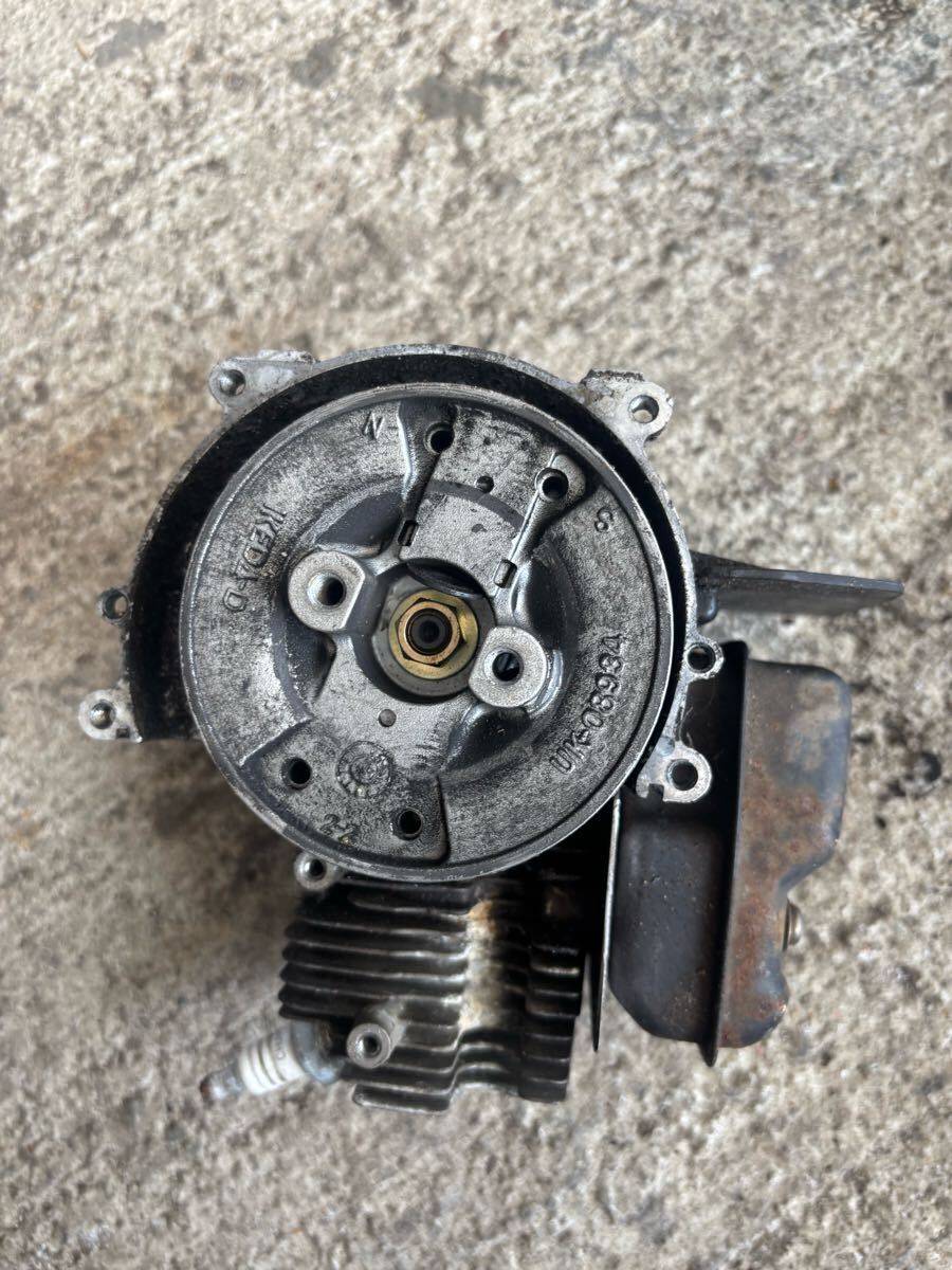 草刈機刈払機 部品パーツ エンジン 部品取り用 エンジン始動未確認 圧縮あり ジャンク取扱 ゼノア TR2600拍卖