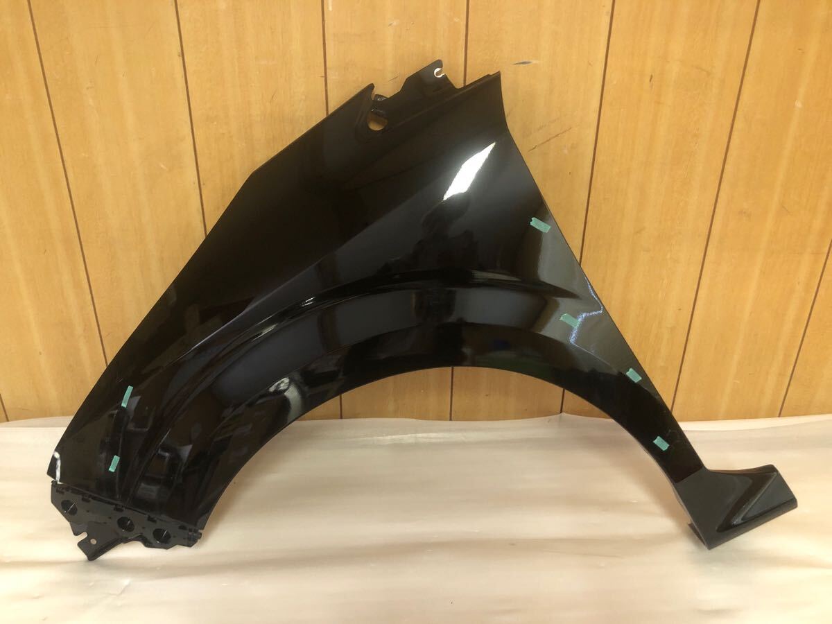 日産 ノート E13 e-POWER 純正 左フロント フェンダー ブラック系 少損!拍卖