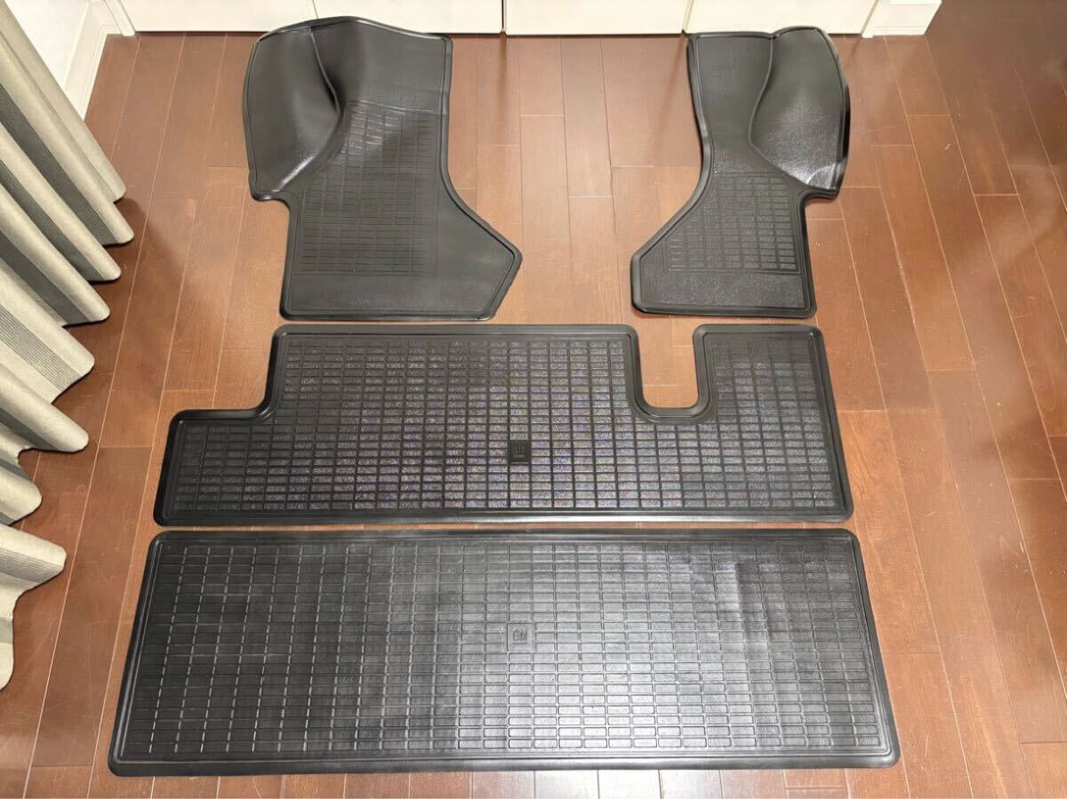 ★送料無料 廃番 GM純正 シボレー アストロ 1985-2005年 フロアーマット 4枚SET GMC サファリ アメ車 クレーガー デイトナ バセット レカラ拍卖