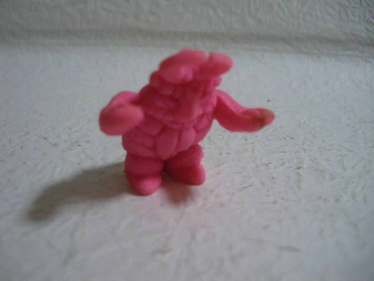 ポピー ノコギリン 桃 小版 塩ビ 初期生産 怪獣消しゴム 正規 ヴィンテージ 怪獣名鑑 帰ってきた ウルトラマン 同梱、郵送も可拍卖