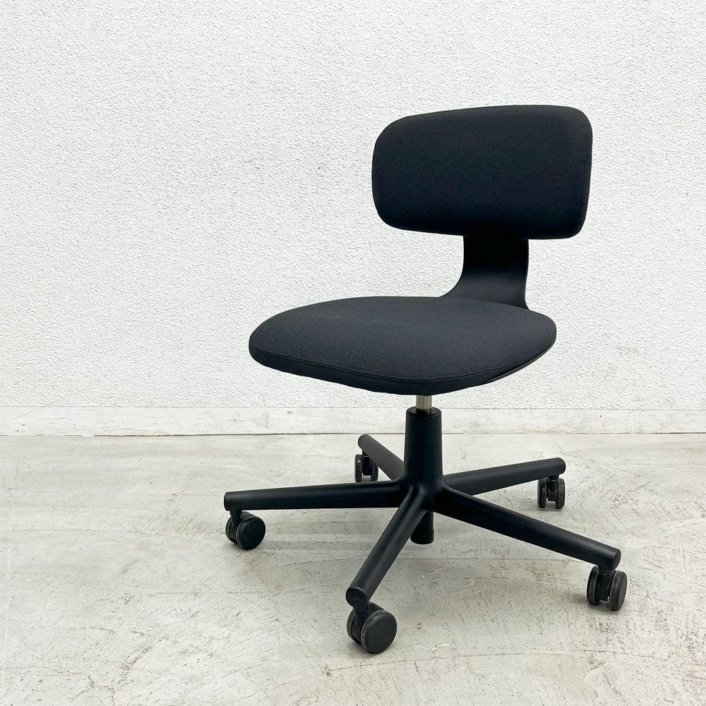 〓 ヴィトラ vitra ルーキー Rookie デスクチェア キャスターチェア コンスタンチン・グルチッチ ブラック系ファブリック 定価¥66,000拍卖