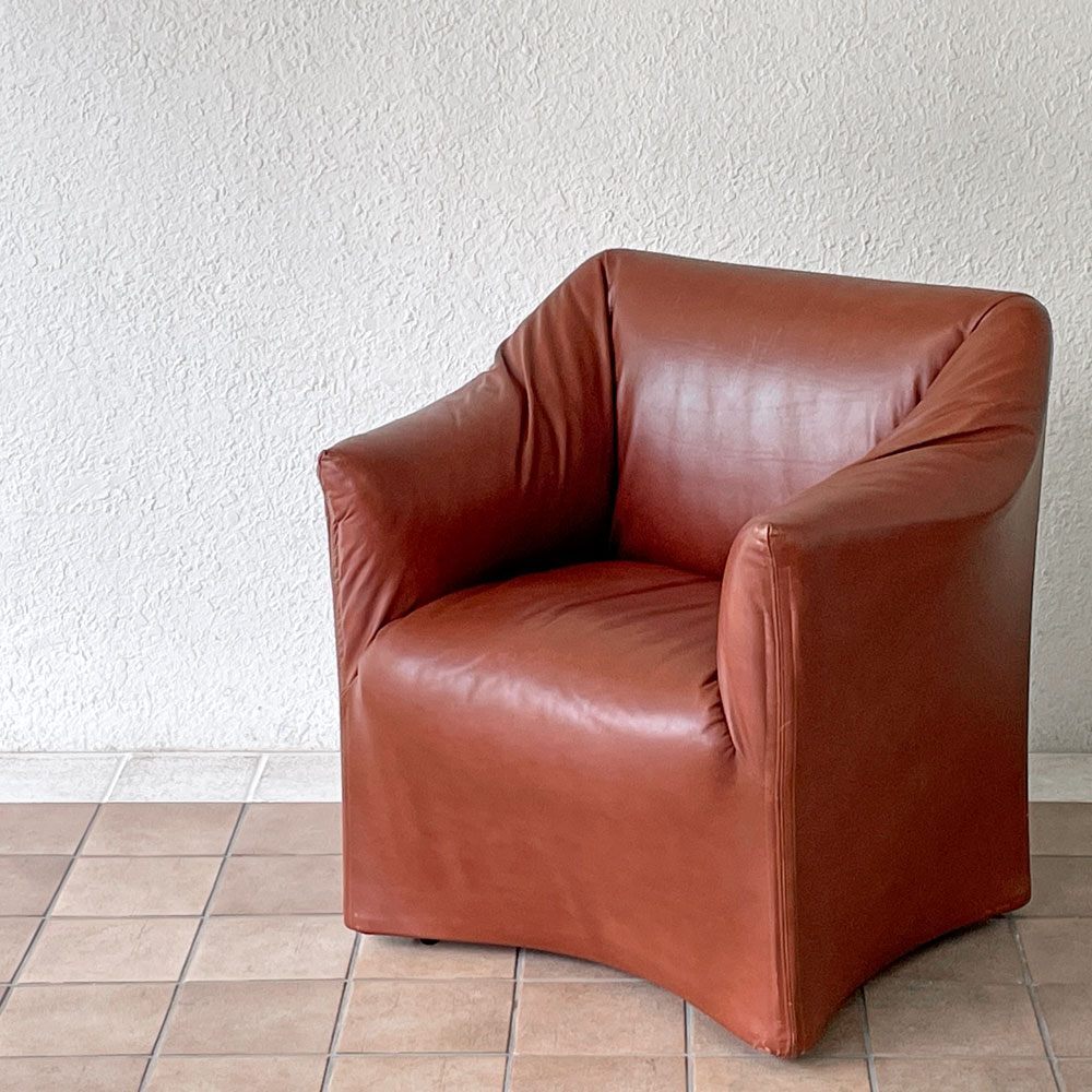 ◇ カッシーナ Cassina 684 ピッコラテンタツィオーネ PICCOLA TENTAZIONE ラウンジ アームチェア 1Pソファ キャスター付 マリオ・ベリーニ拍卖