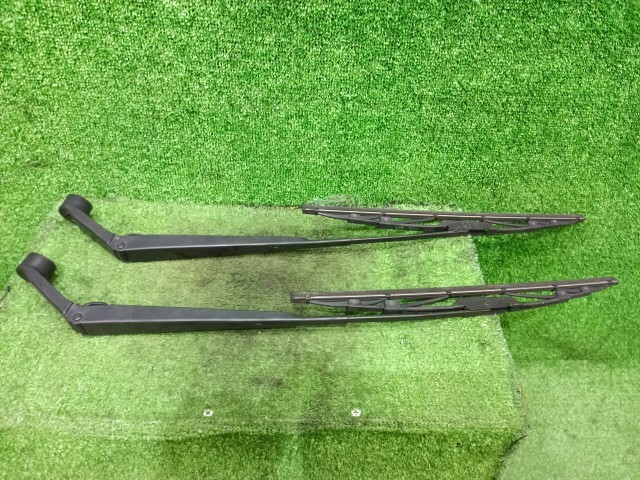 スクラム EBD-DG16T Fワイパー左右セット 1A32-67-321(左右)拍卖