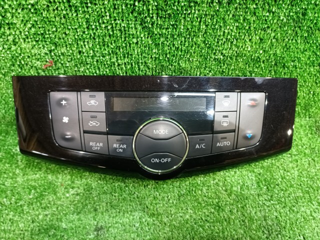 セレナ DAA-HC26 A/C AC エアコンスイッチパネル 27500-3JY0A拍卖