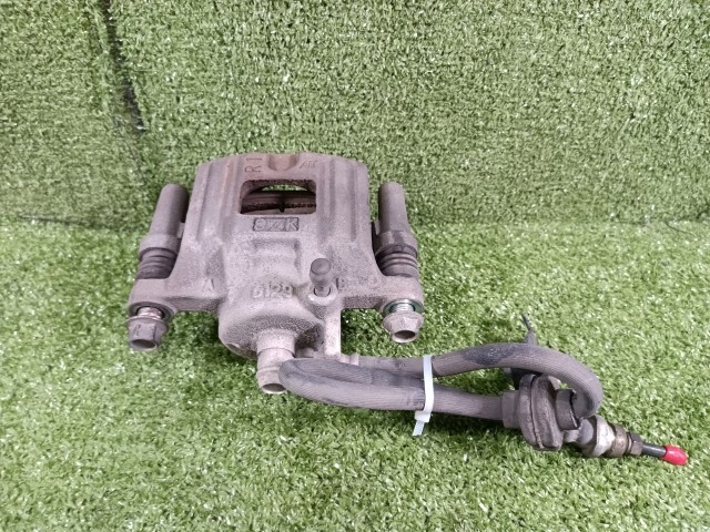 デイズルークス DBA-B21A 右フロントキャリパー 41001-6A00L拍卖