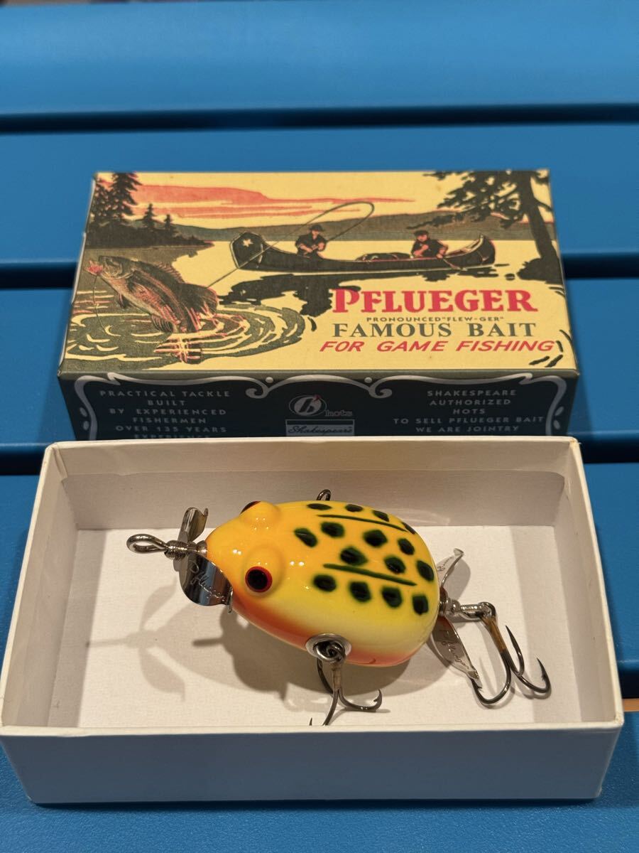 Pflueger フルーガー ケントフローター Yellow Frog 5/8oz 箱付 未使用超美品 ウッドプラグ オールドタックル トップウォーター拍卖