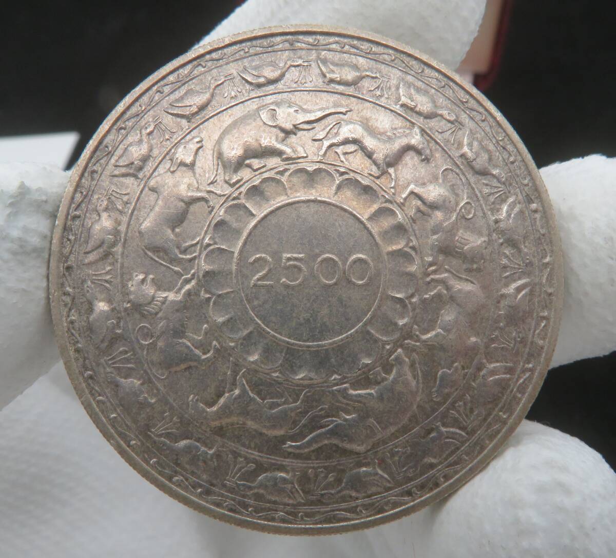 104、1957年 イギリス領セイロン島 5ルピー銀貨 シルバーコイン 仏教2500周年 釈迦涅槃 スリランカ 英国 トップポップ 本物保証拍卖