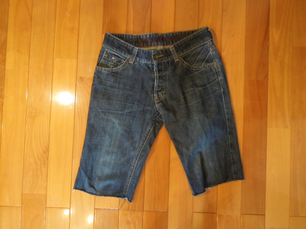 TOMMY HILFIGER DENIM トミーヒルフィガー ハーフデニムパンツデニム W32インチ拍卖