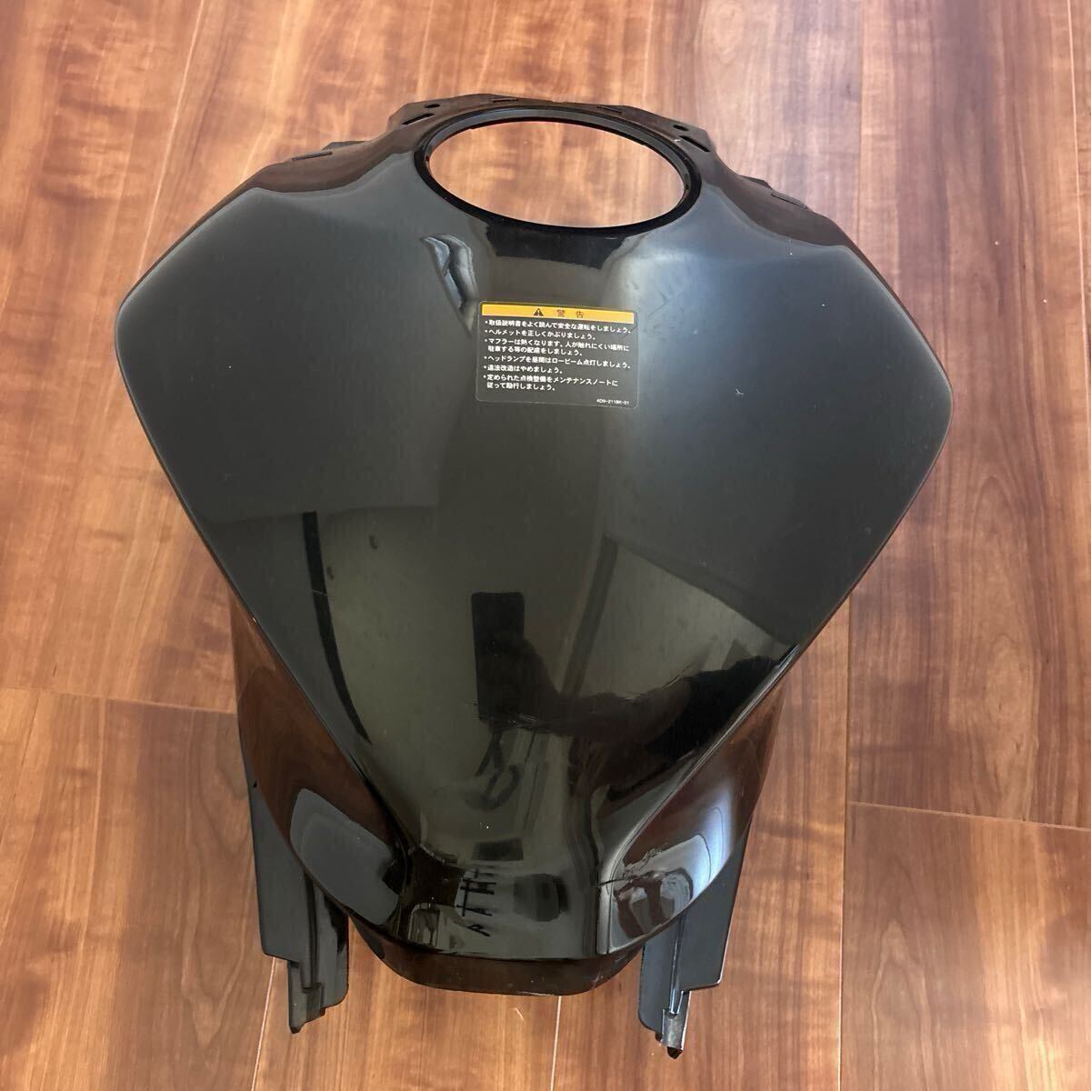 ヤマハYZF R25 純正タンクカバー ヒビ割れ有拍卖