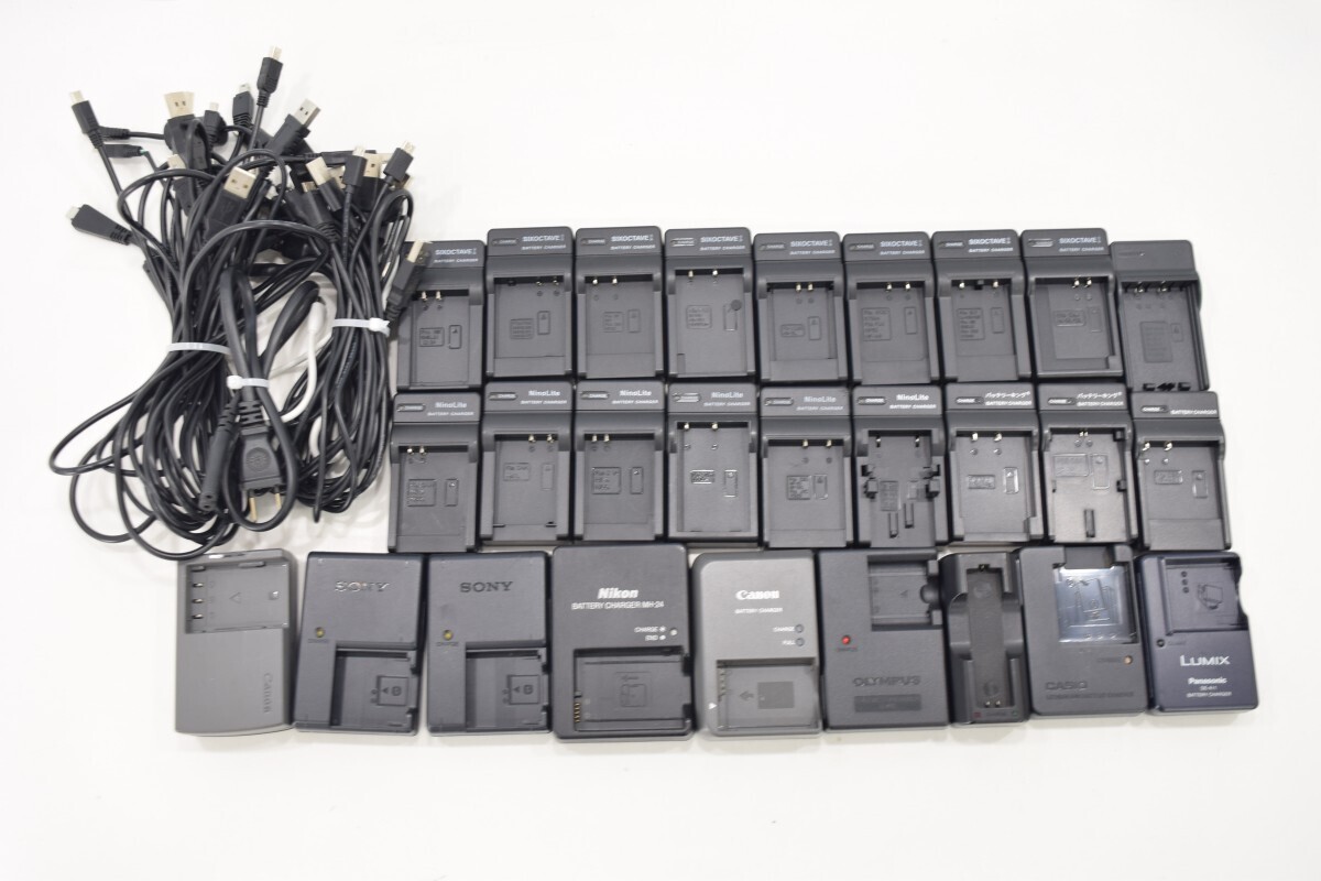 大量 デジカメ カメラ バッテリー USB型 充電器 27個 セット まとめ ニコン ソニー キヤノン カシオ オリンパス SIXOCTAVE RQ-388T/000拍卖