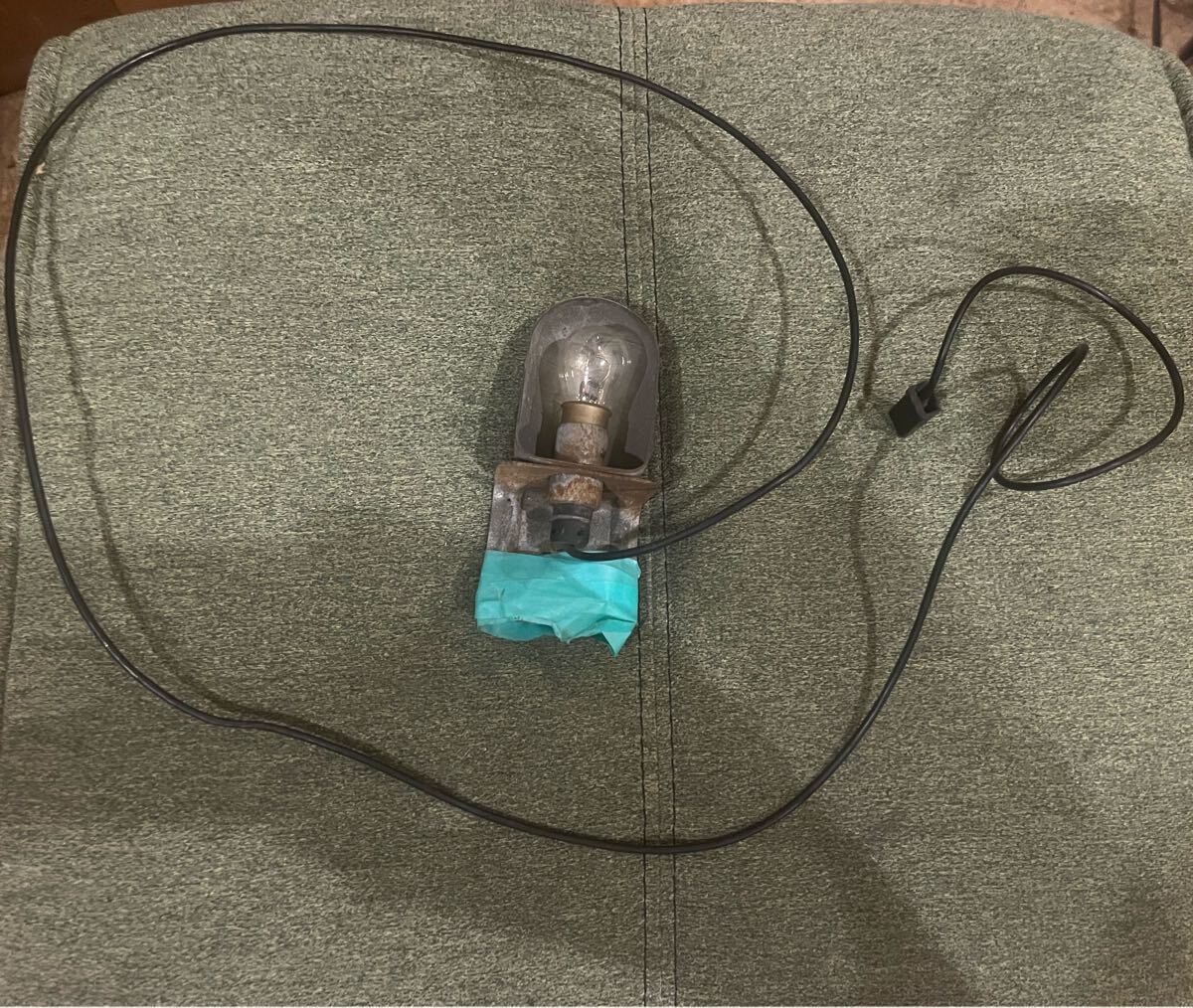 87シボレーエルカミーノ取り外し品 elcamino chevy フード アンダー ライト メンテナンスランプ シボレー C1500 サバーバン マリブ タホ 拍卖