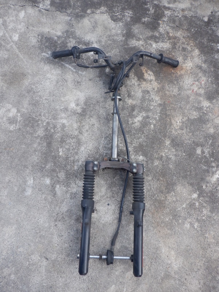 シグナス125X LPRSE21204A 純正フロント廻り一式 フォーク ステム ハンドル アクスル 1型 台湾 キャブ車 SE12J C拍卖