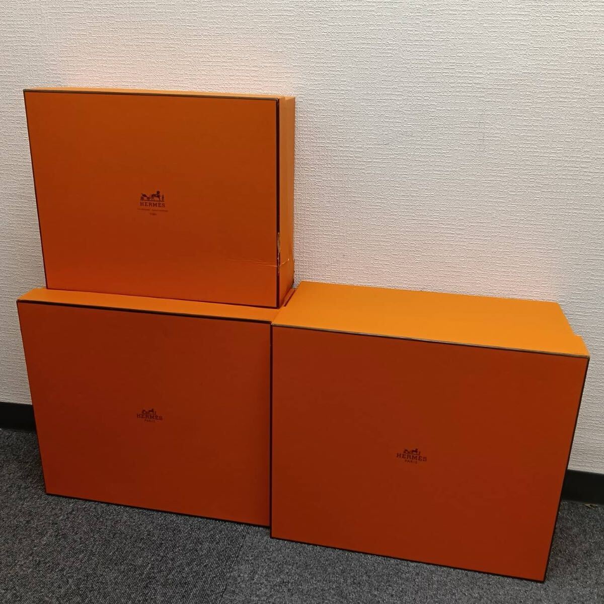 【良品】 HERMES エルメス バッグ用 他 空箱 3点 ブランド ボックス 空き箱 保存箱 特大 ハコ 箱 はこ 収納 保管 整理 BOX オレンジ ①拍卖