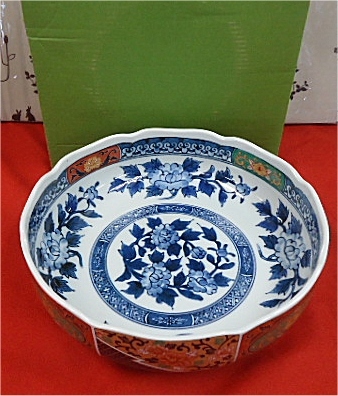 未使用■吾山窯 染付 花文 輪花 吉祥模様 大鉢 盛り皿 和食器 大皿 和食器 鉢 中皿拍卖
