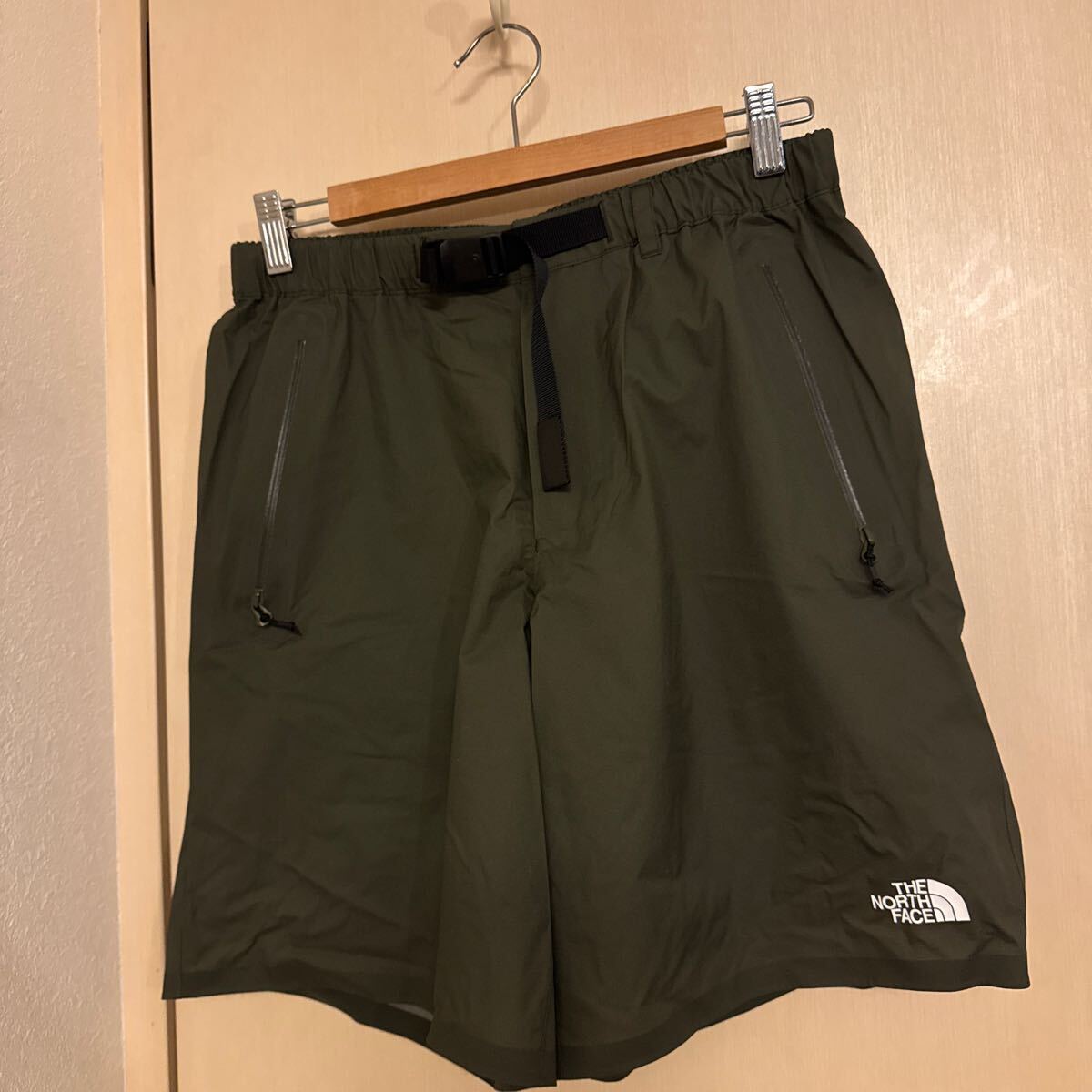 新品 THE NORTH FACE ザノースフェイス ショートパンツ サイズL レディース カーキ拍卖