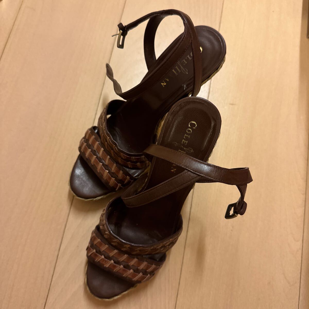 コールハーン COLE HAAN サンダル レザーグアムで購入!サイズ7 日本サイズ23.5-24.0cm拍卖