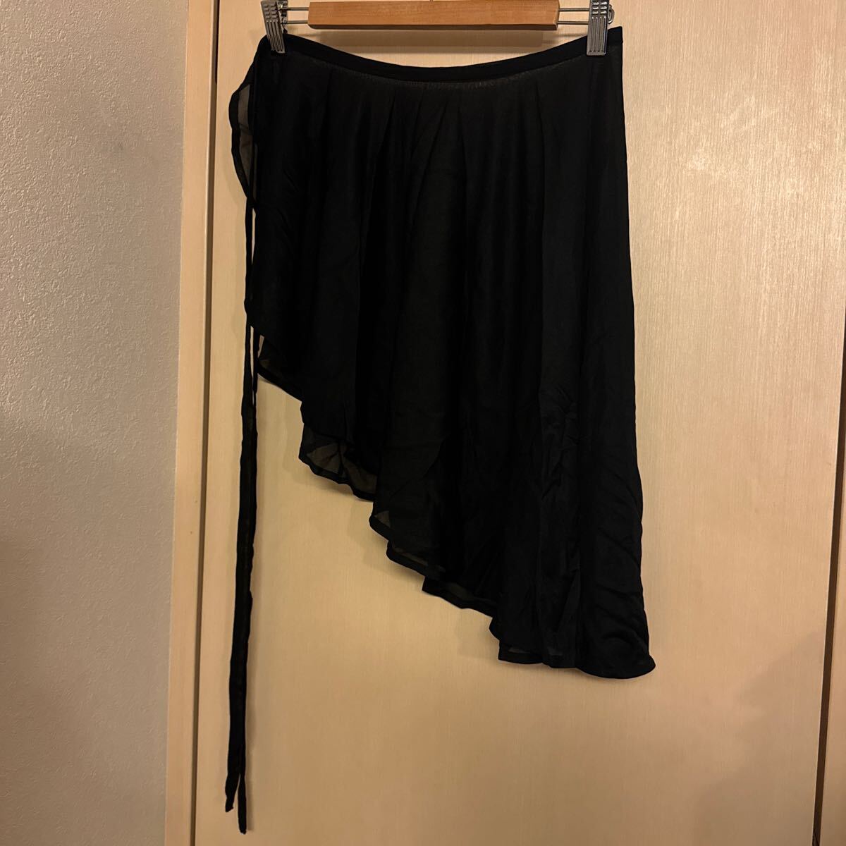 チャコット Chacott スカート アシンメトリー ブラック バレエ ダンス 新体操拍卖