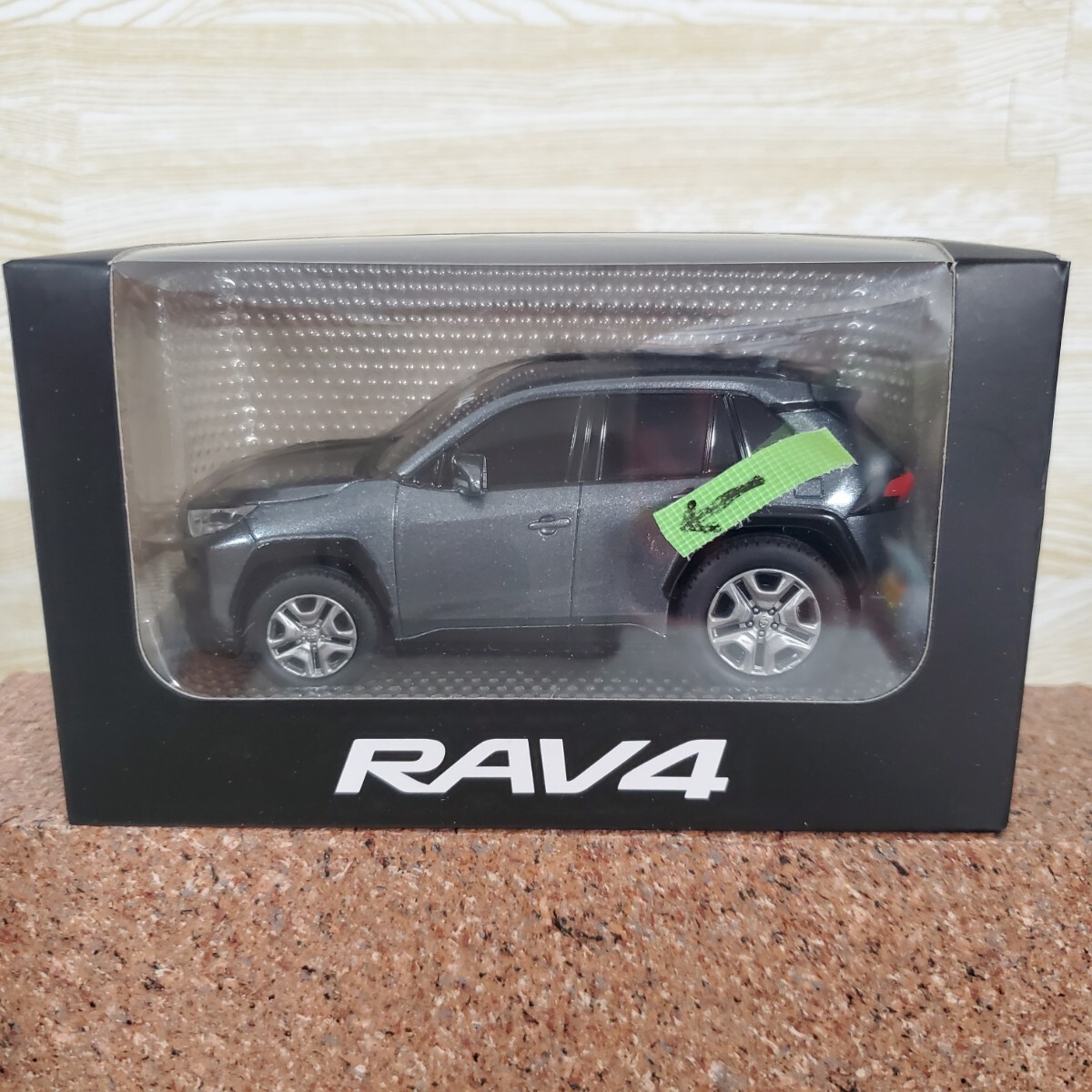 【送料無料】トヨタ RAV4 プルバックカー グレー系 【注意 テープ矢印先あたりにキズがあります】拍卖
