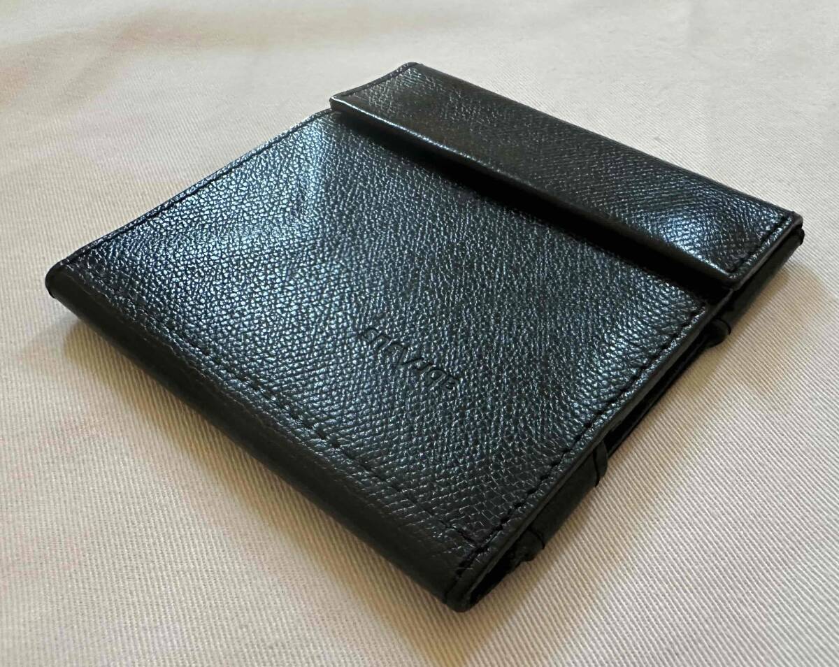 ■極薄財布 薄い財布 二つ折り財布 状態良好 メンズ abrAsus ブラック スーツに【送料無料】■ 拍卖